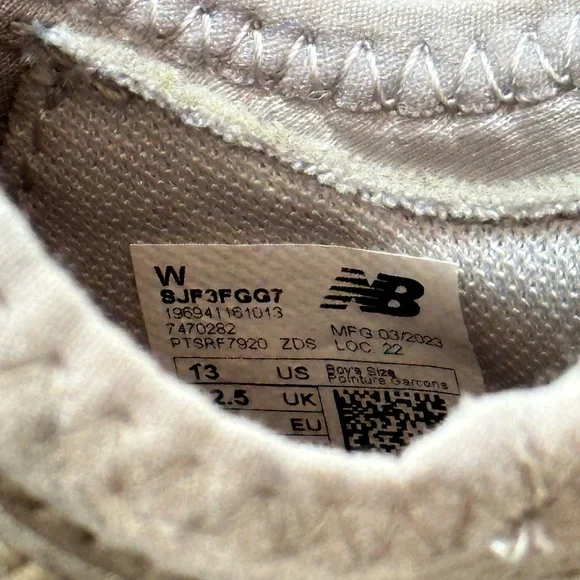 New Balance Kids' Soccer Cleats (W) - Picture 7 of 8